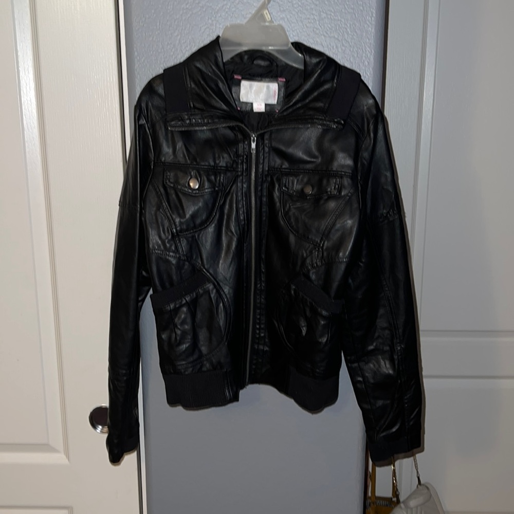 Size M Black Faux Leather Jacket